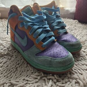Nike Multicolor High-Top Sneakers